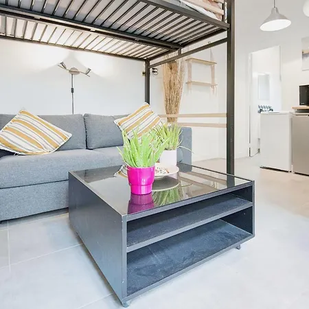 Charming Steps Away From Montmartre Lejlighed *